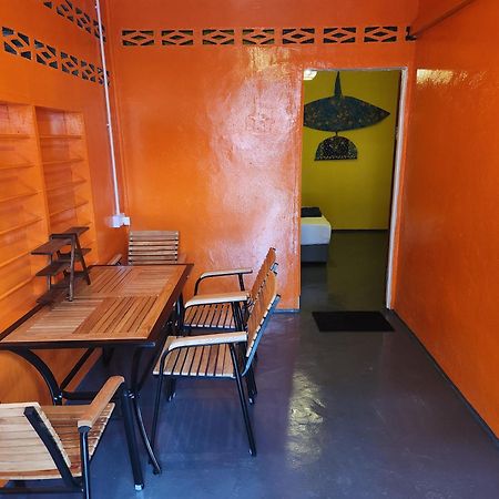 Gecko Guesthouse Pantai Cenang  Exterior photo